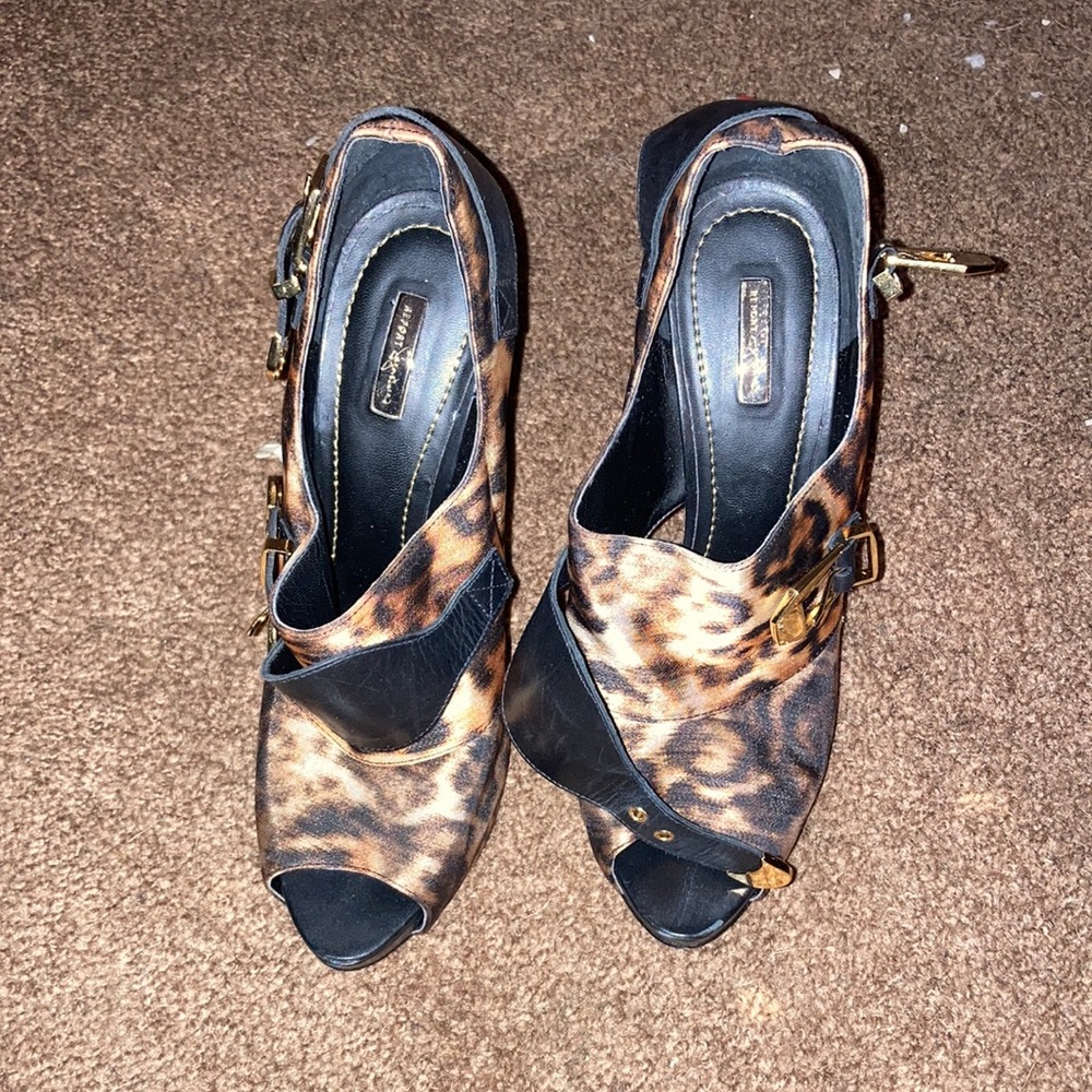 Womens Cheetah print high heels